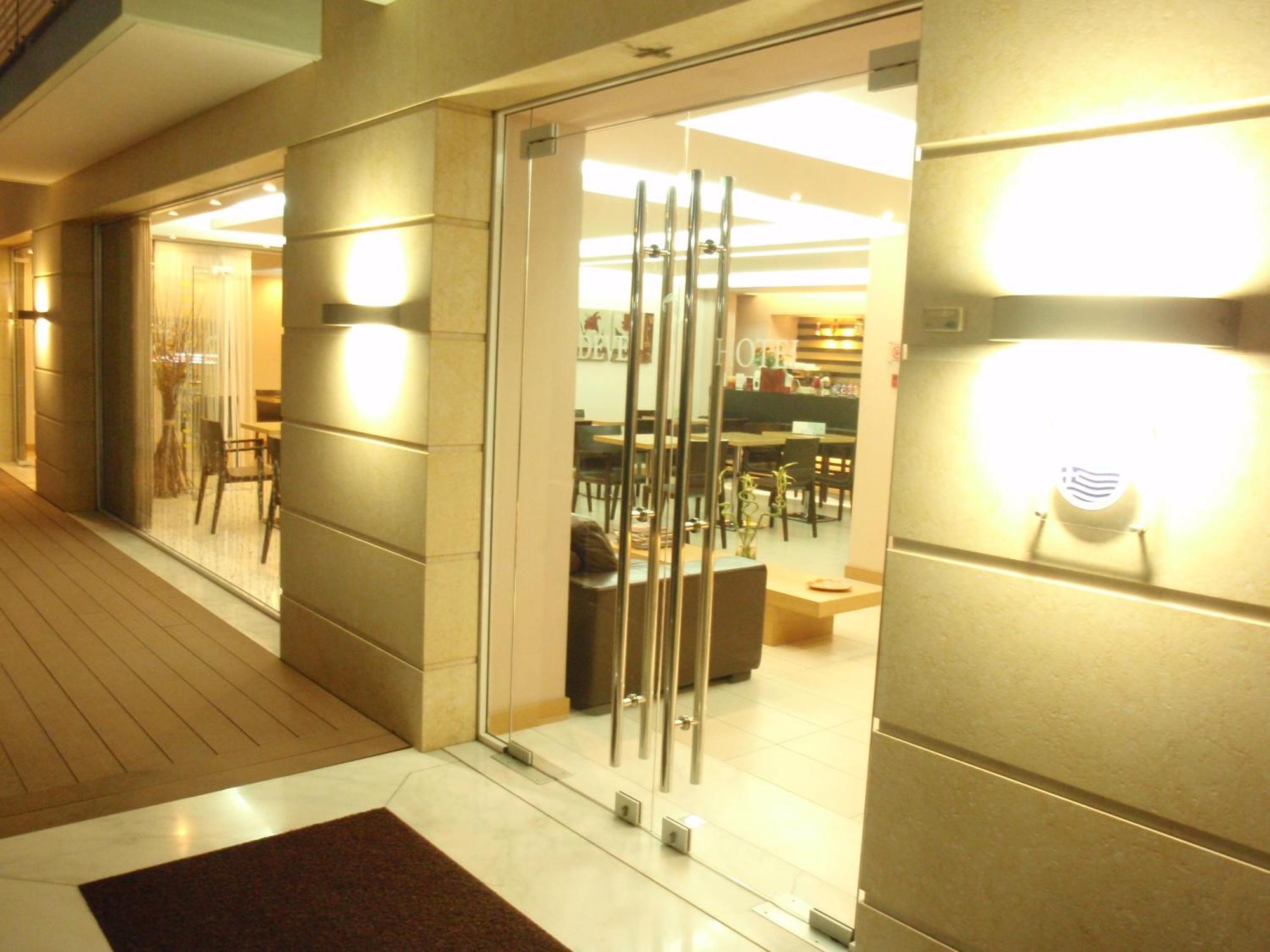 Deves Hotel Нафплион Екстериор снимка