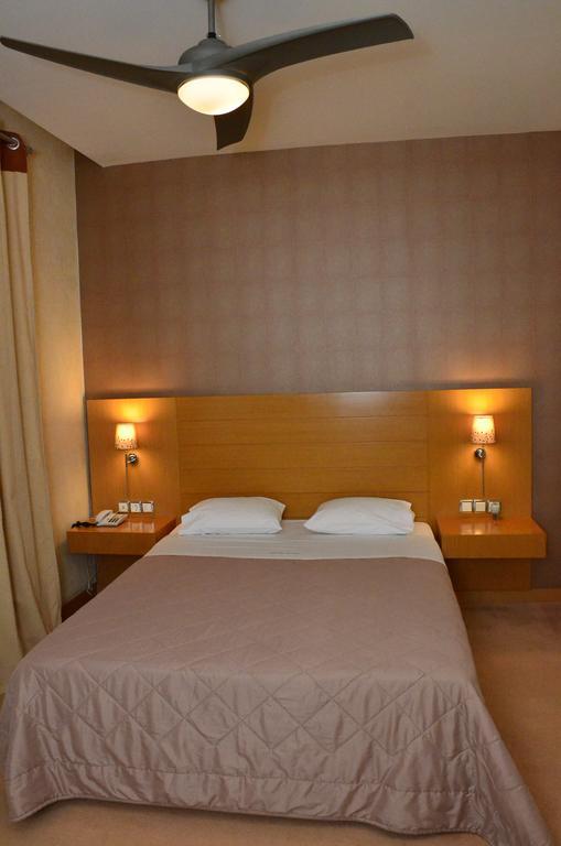 Deves Hotel Нафплион Екстериор снимка