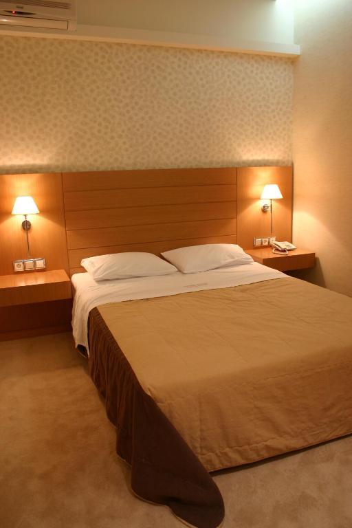 Deves Hotel Нафплион Стая снимка